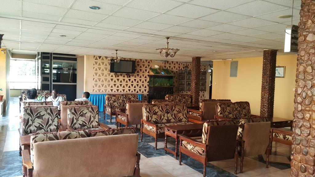 Hotel Oasis Morogoro Екстериор снимка