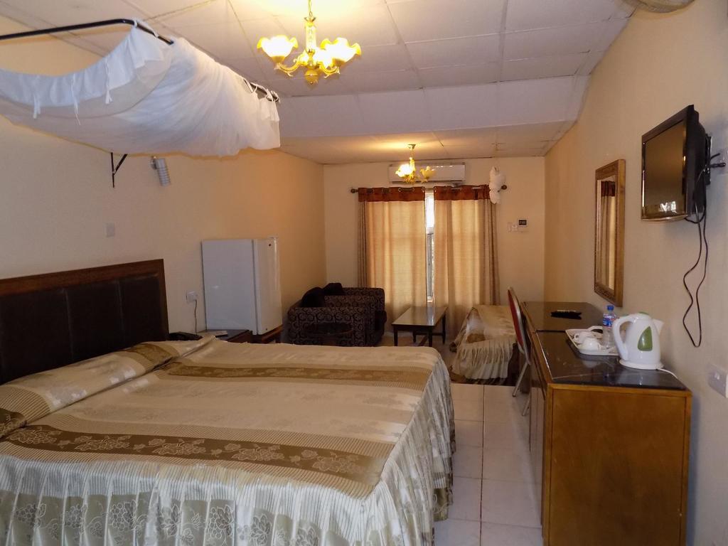 Hotel Oasis Morogoro Екстериор снимка