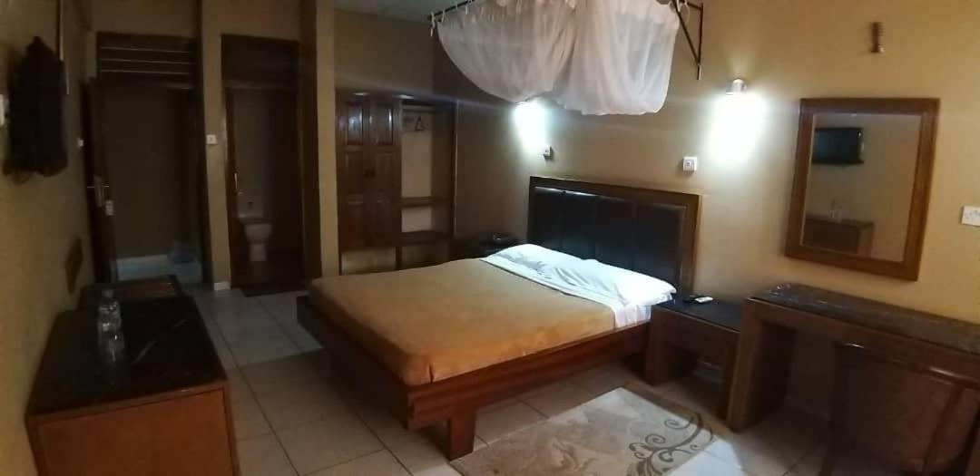 Hotel Oasis Morogoro Екстериор снимка